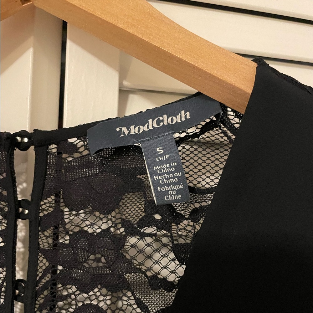 NEW Mod Cloth Black Lace Shift Dress Small